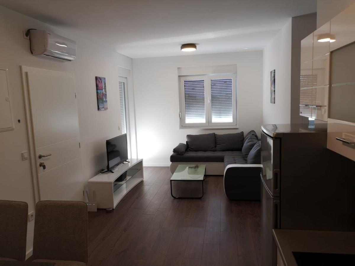 Navis Apartment Supetarska Draga Bagian luar foto