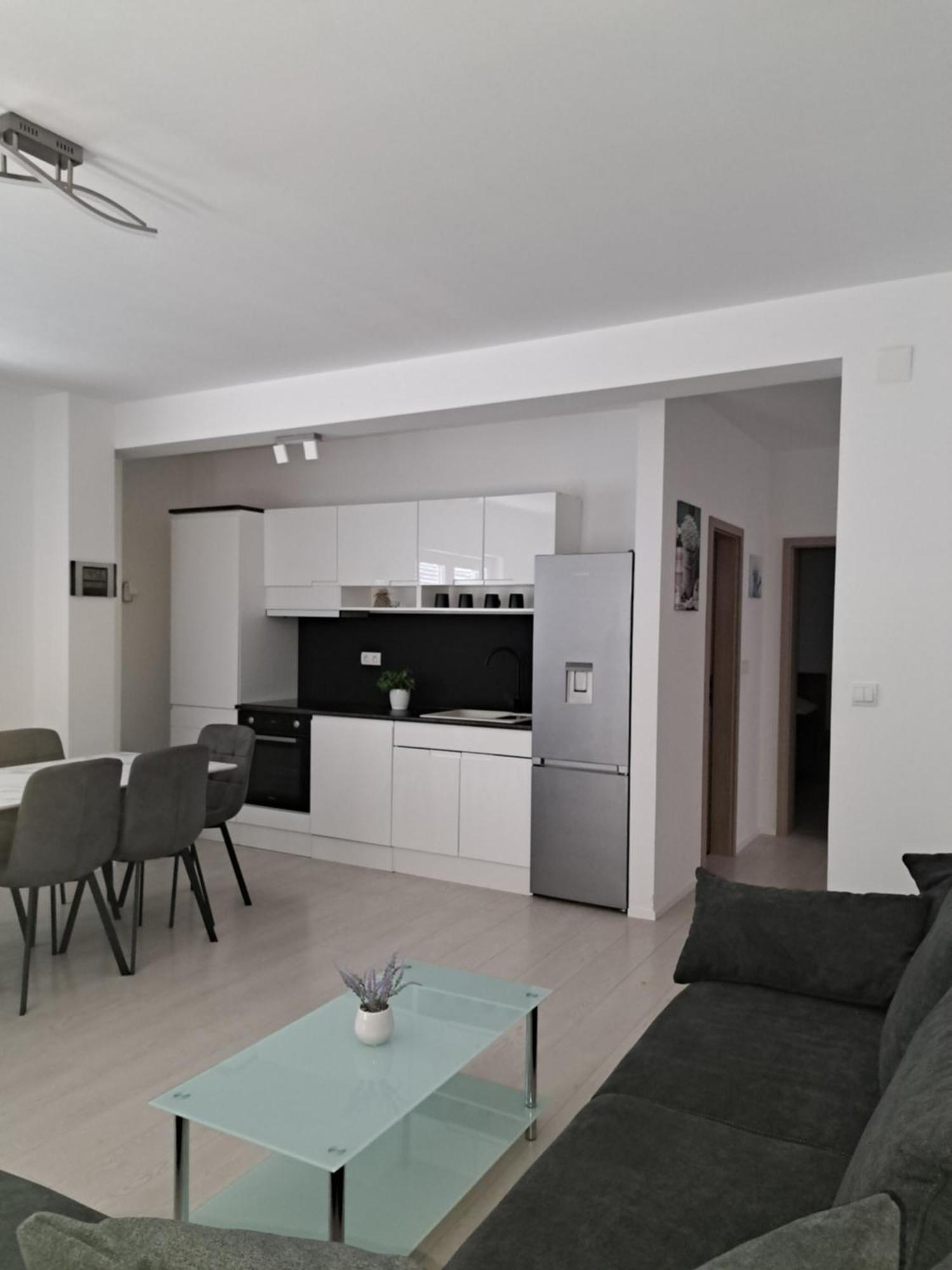 Navis Apartment Supetarska Draga Bagian luar foto